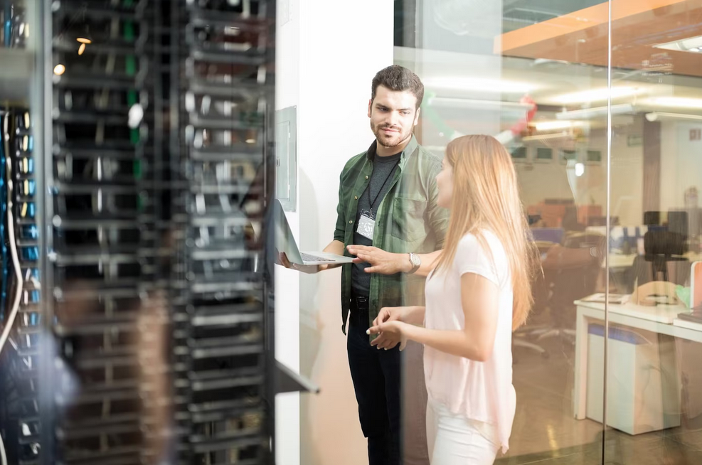 funciones de un técnico de redes y comunicaciones
